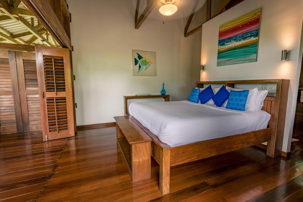 The Hummingbird Hotel Bocas del Toro Exterior photo