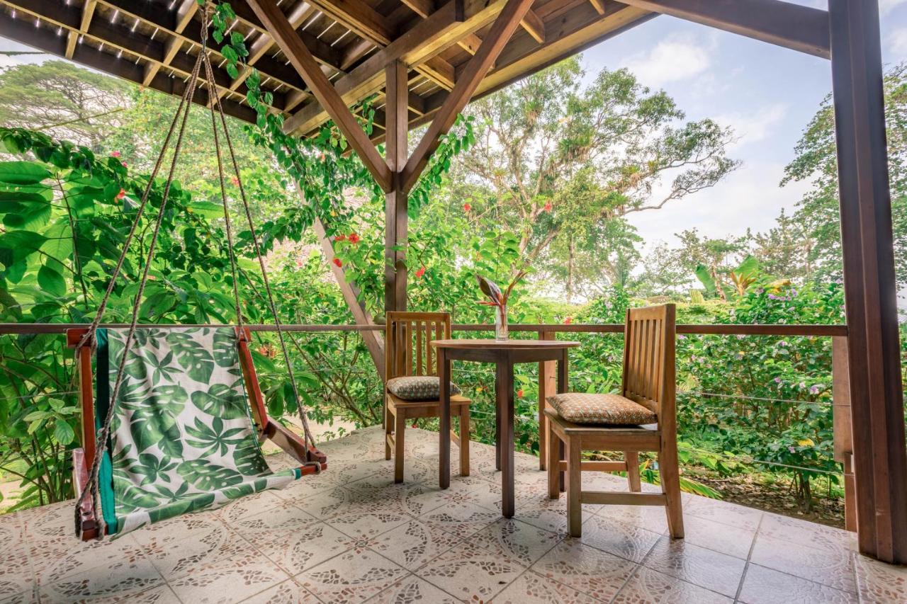 The Hummingbird Hotel Bocas del Toro Exterior photo