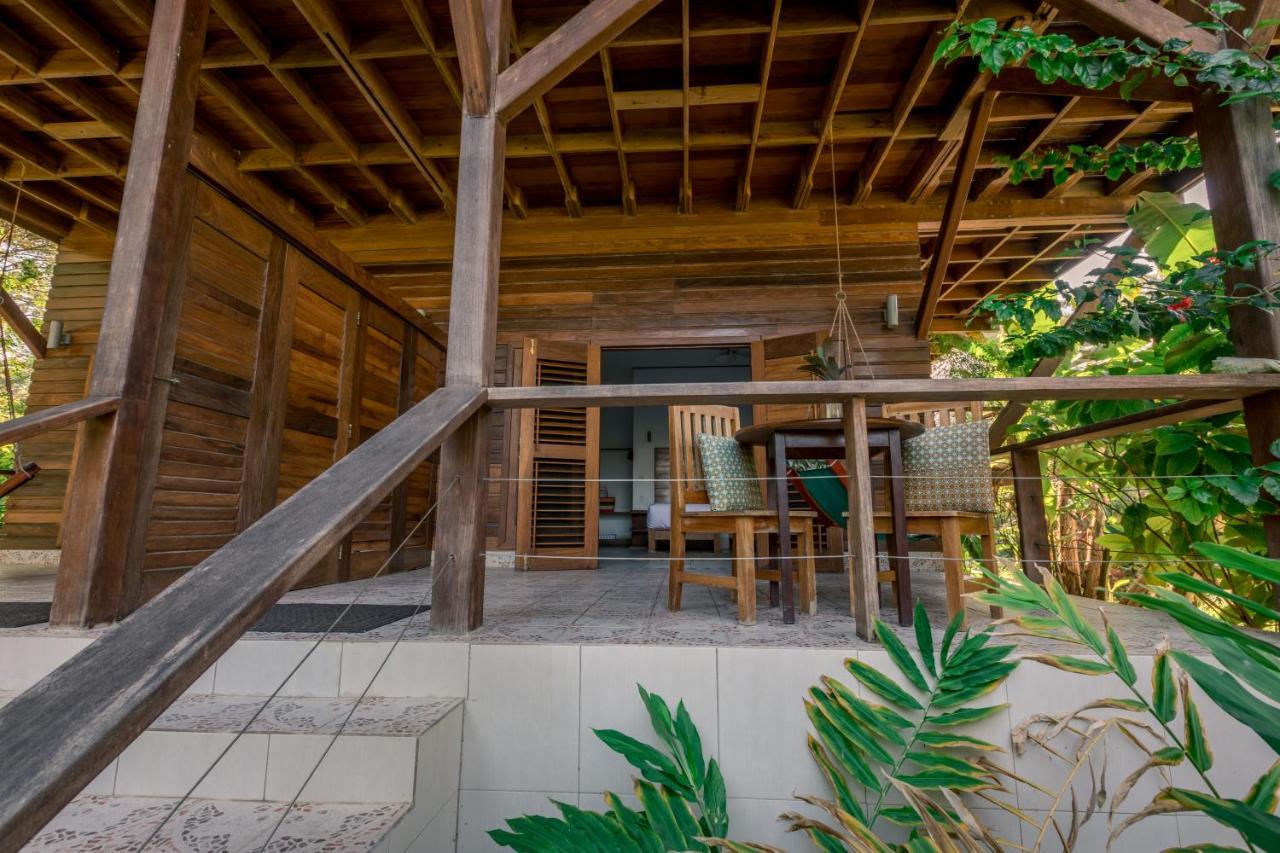 The Hummingbird Hotel Bocas del Toro Exterior photo