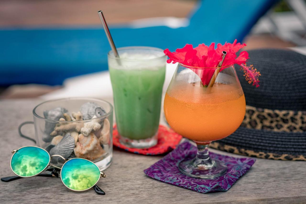 The Hummingbird Hotel Bocas del Toro Exterior photo