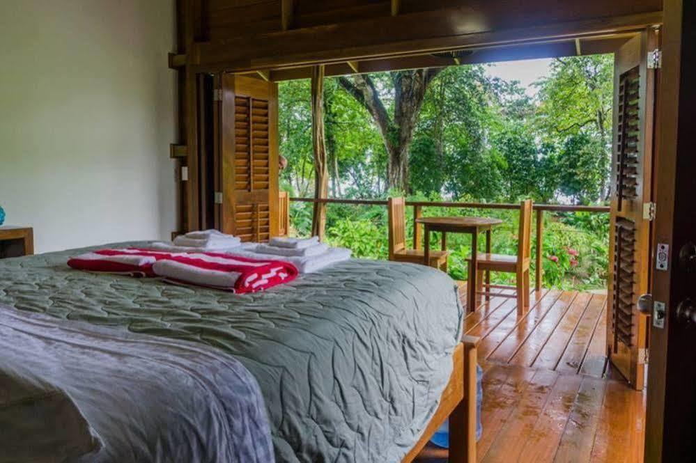 The Hummingbird Hotel Bocas del Toro Exterior photo